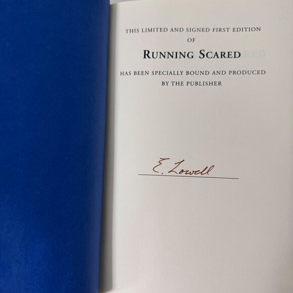Running Scared Signed First Edition 2002 Elizabeth Lowell HC DJ Thriller Morrow - Picture 2 of 12